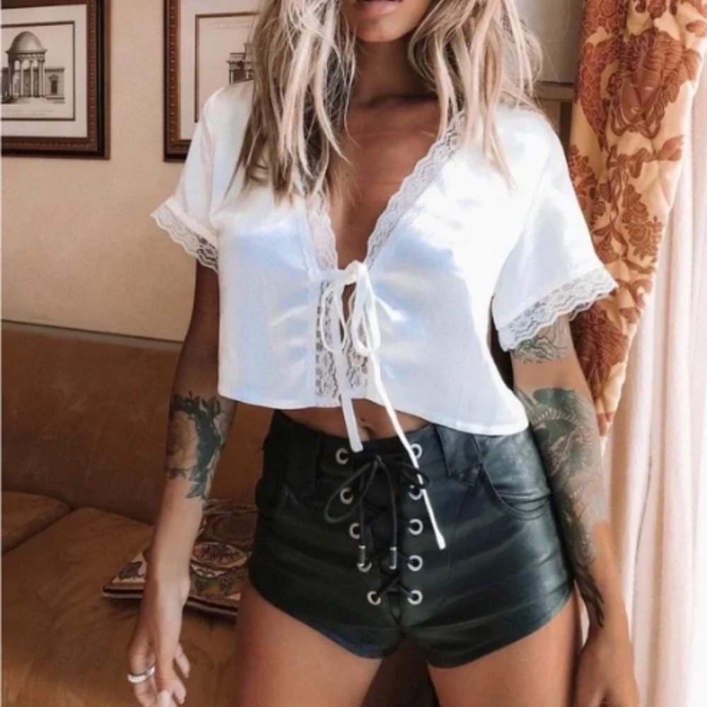 Lioness Skylar Faux Leather Shorts Size Small Black